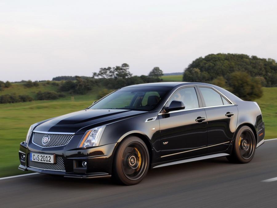 Cadillac CTS-V 2010 года  (EU) (фото 3 из 14)